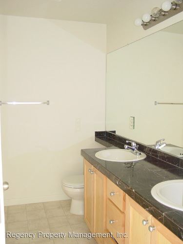 Building Photo - 3 br, 2.5 bath House - 14741 SW Beard, #101