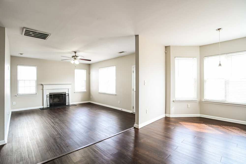 Building Photo - 3313 Valerie Dr