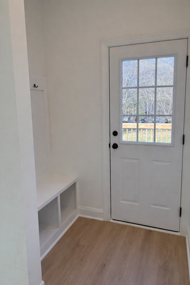 Building Photo - 1077 Gibson St