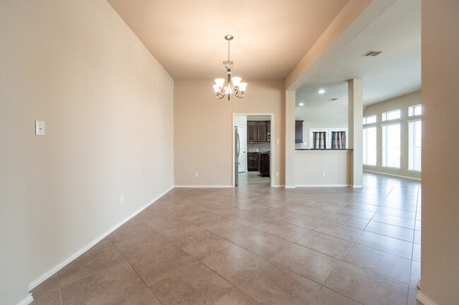 Building Photo - 5211 Belvedere Dr