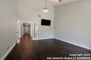 Building Photo - 1029 River Park