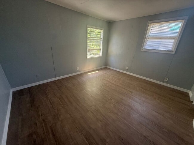 Building Photo - Charming 2/1 in Winter Haven - Move in Ready!