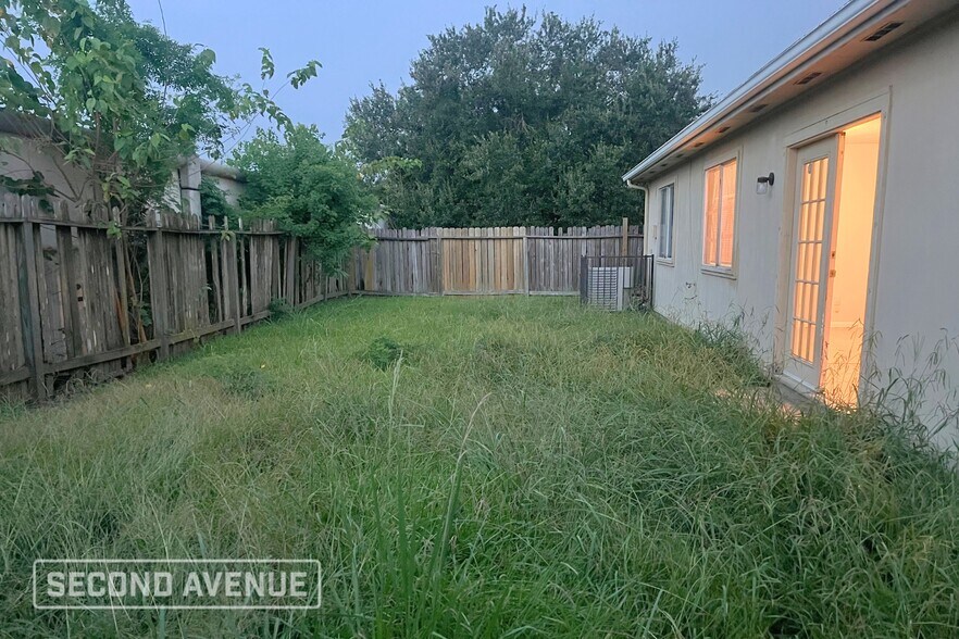 Building Photo - 4615 S Ridgewalk Dr