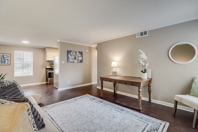 Building Photo - Chateau Bel-Air