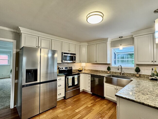 Building Photo - Ready NOW! A Spacious Home in Beautiful Pi...