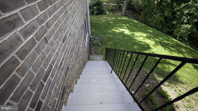 Building Photo - 9705 Eclipse Pl