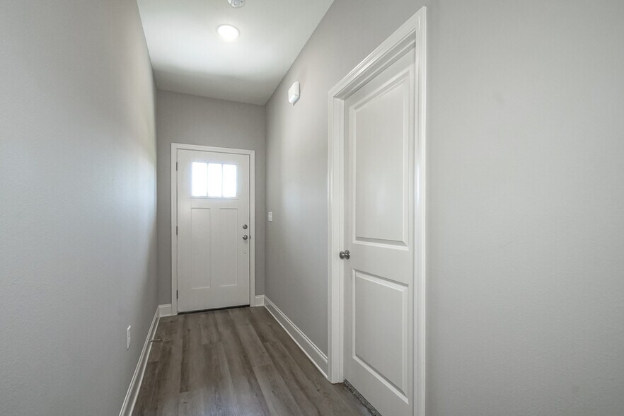 Building Photo - 19905 Grantham Rd