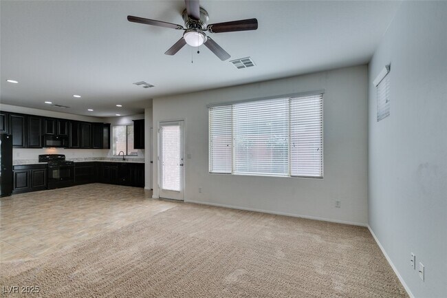 Building Photo - 10315 Elmwood Glen Ave