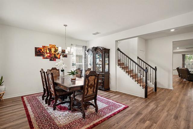 Building Photo - 8825 Landergin Mesa Dr