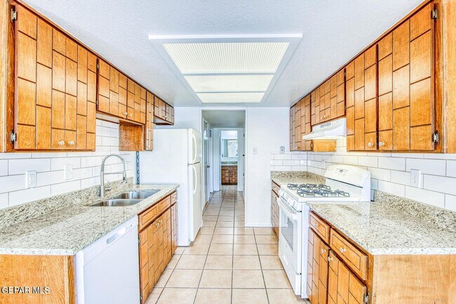 Building Photo - 2012 Amy Sue Dr