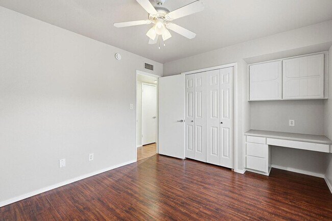 Building Photo - 3039 N 38th St