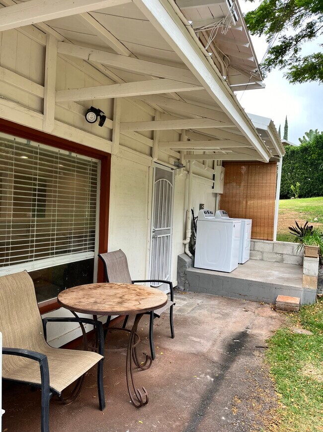 Patio - 99-1053 Halawa Heights Rd
