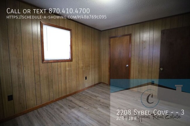 Building Photo - 2 bed, 1 bath apartment - HUD accepted!!