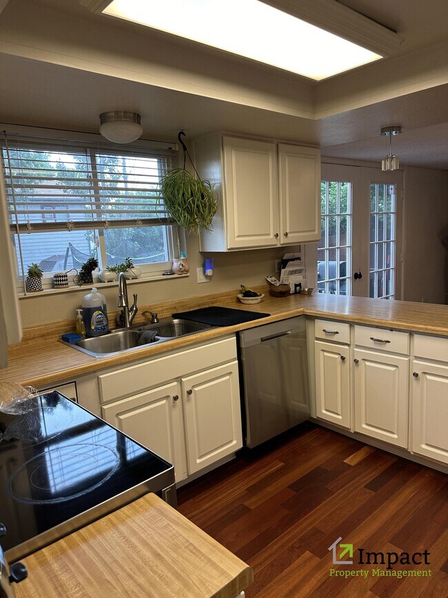 Building Photo - 2680 Black Diamond Terrace