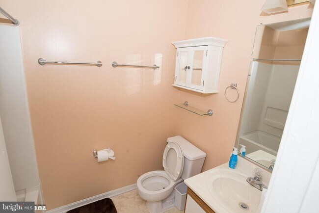 Building Photo - 6128 Hoskins Hollow Cir