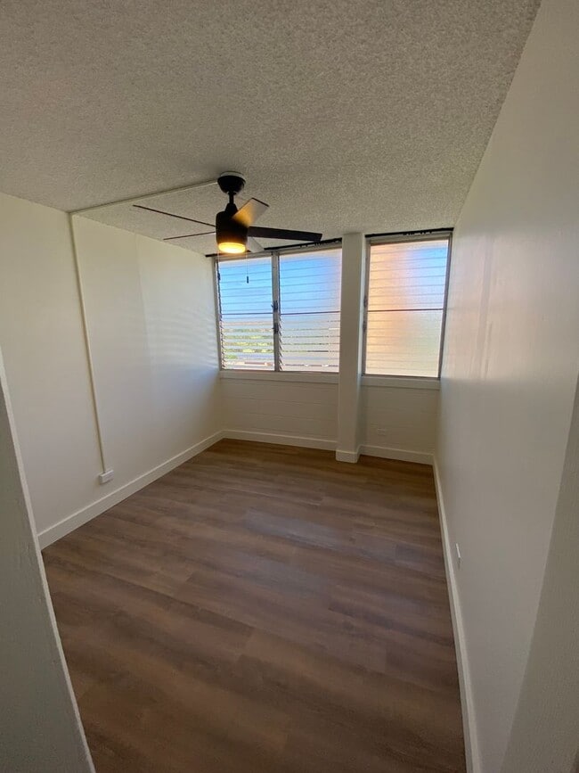 Building Photo - Convenient and upgraded 2 bedroom 1 bath, ...