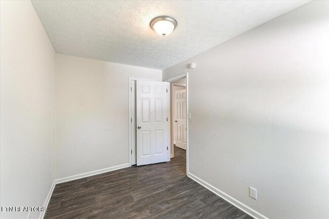 Building Photo - 158 Hamilton Cir