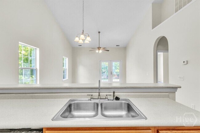 Building Photo - 56 Stonelake Cir