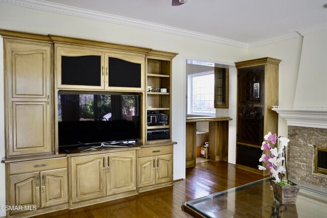 Building Photo - 4328 Park Verdi