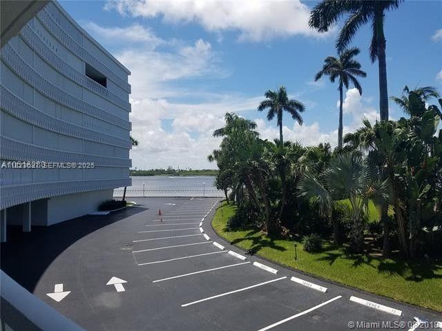 Building Photo - 2505 S Ocean Blvd