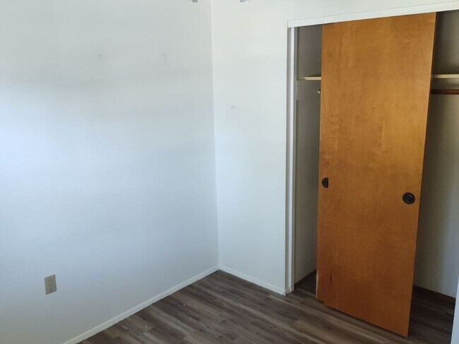 Building Photo - 3 Bedroom Single Family Home in Florissant