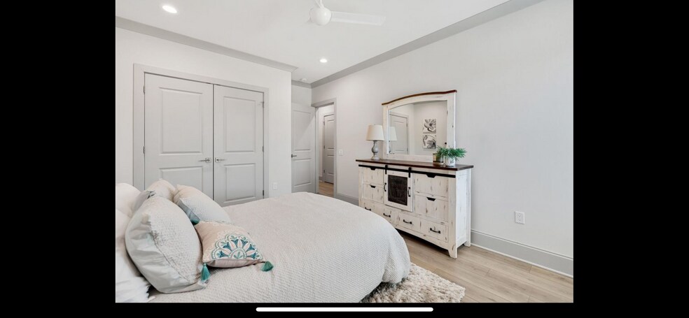 Building Photo - 55 Golden Bell Ct