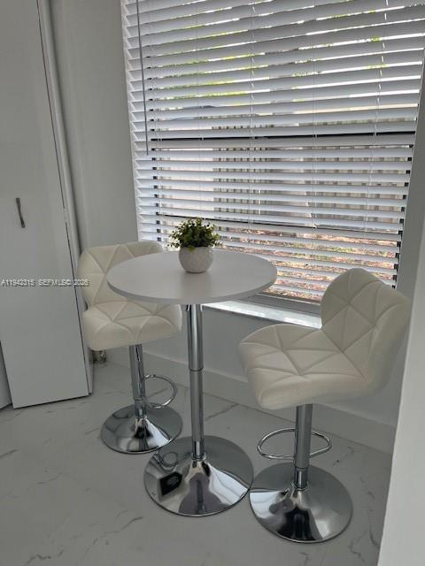 Building Photo - 1342 Sandpiper Blvd