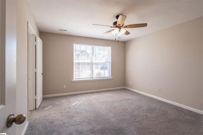 Building Photo - 3 Bed, 2 Bath Home Available in Spartanburg