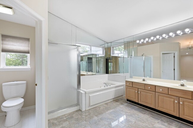 Building Photo - 7623 Beringer Ct