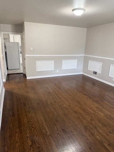 Living Room - 3630 Carolina St