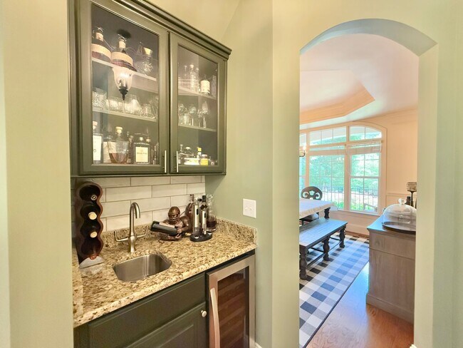Building Photo - Luxurious 4BD, 3.5BA North Raleigh Home on...