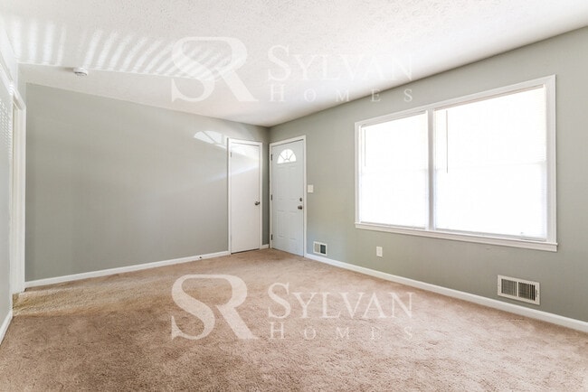 Building Photo - Coming HOME never felt so good!