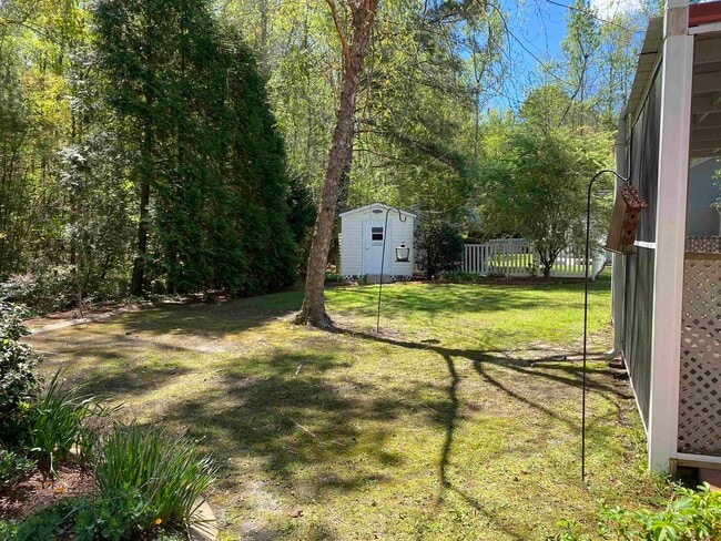 Building Photo - 472 Shellbank Dr