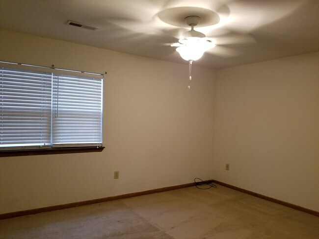 Building Photo - West Ashley Home- Forest Lakes Subdivision