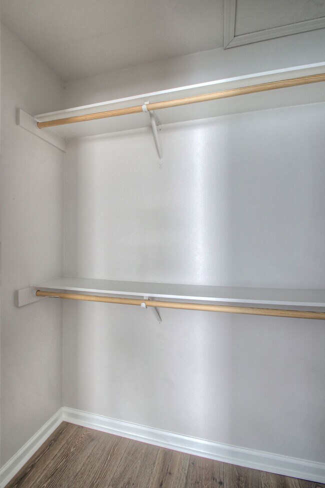 Building Photo - Great Remodeled 2BR Condo
