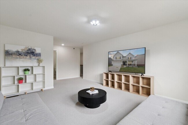 Building Photo - 737 Haywood Dr