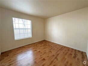 Building Photo - 2606 S Durango Dr