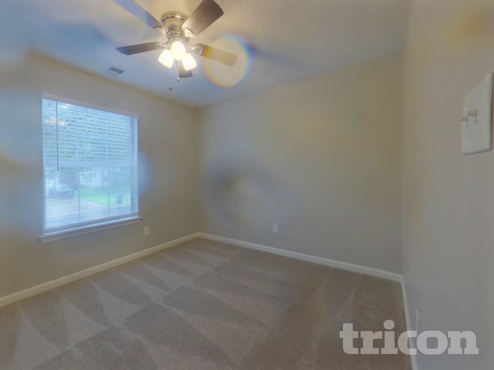 Building Photo - 10007 Northwoods Forest Dr