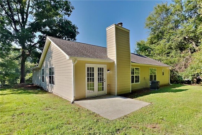 Building Photo - 2890 Williams Farm Dr