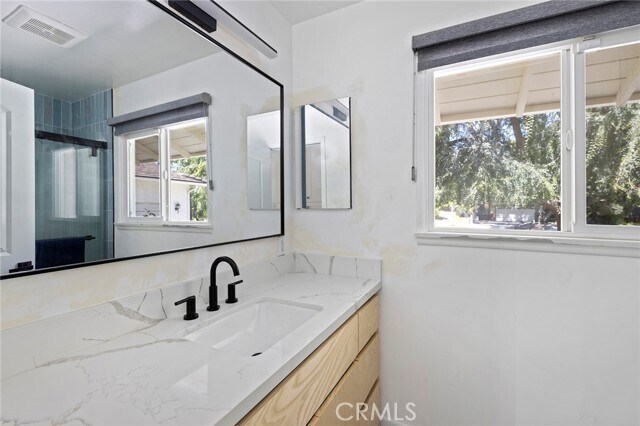 Building Photo - 1637 Elevado Ave