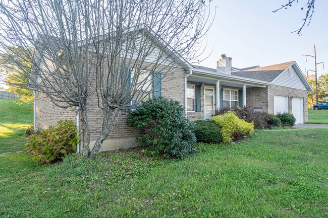 Building Photo - 10449 Travis St