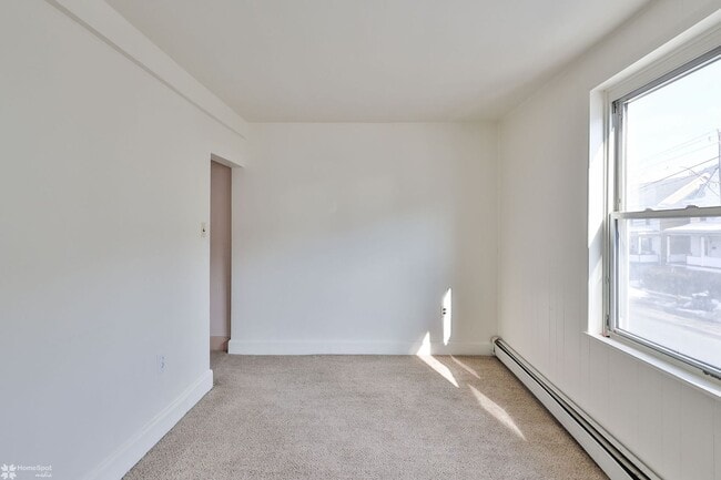 Building Photo - 50 W Catawissa St