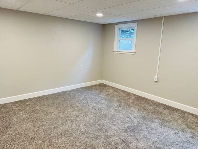 Building Photo - BRAND NEW REMODEL