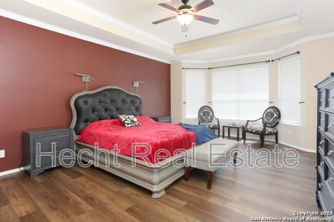 Building Photo - 335 Red Quill Nest