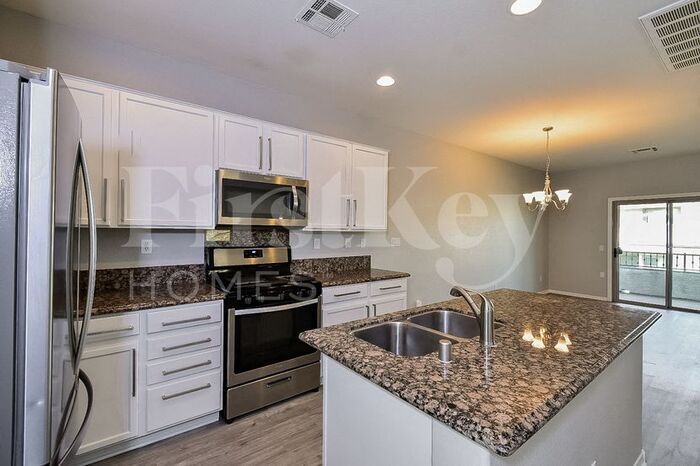 Building Photo - 7848 Marbledoe St