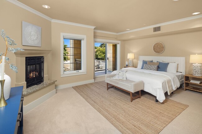 Building Photo - Luxury Penthouse with 600+ Sqft Terrace & ...
