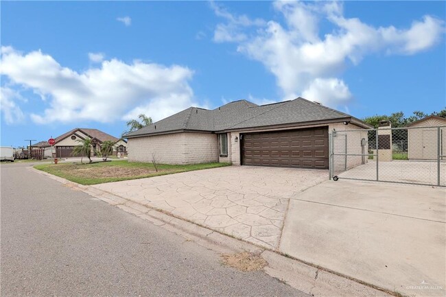 Building Photo - 7725 Wagon Trail Dr