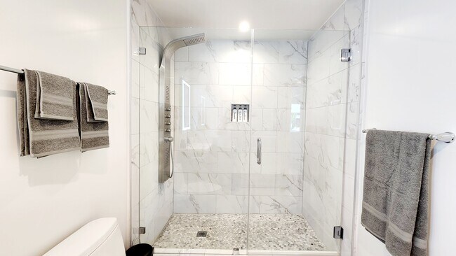 Building Photo - 2635 Dalemead St