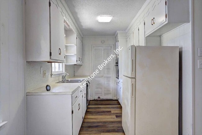 Building Photo - 2254 Silver Pines Ct