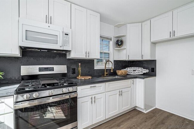 Building Photo - 4263 33rd St